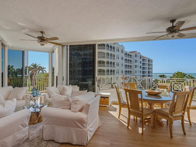 Apartment for sale in Marco Island, Florida