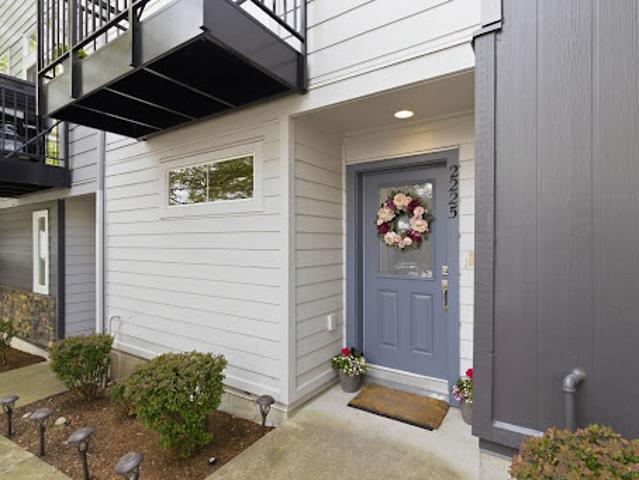 Apartment for sale in Issaquah, Washington