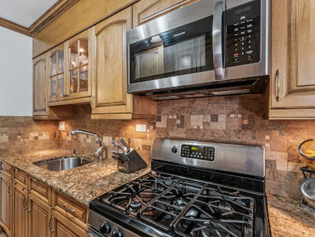 Apartment for sale in Queens, Arverne