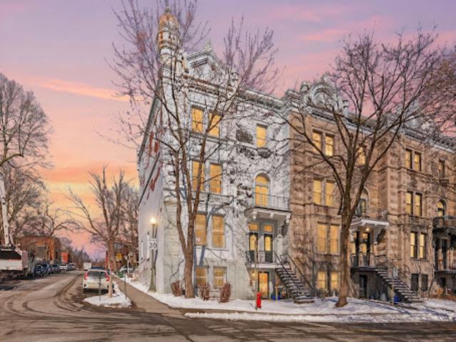 Apartment for sale in Westmount, Montréal (région administrative)