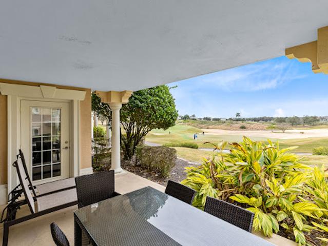 Apartment for sale in Four Corners, Florida