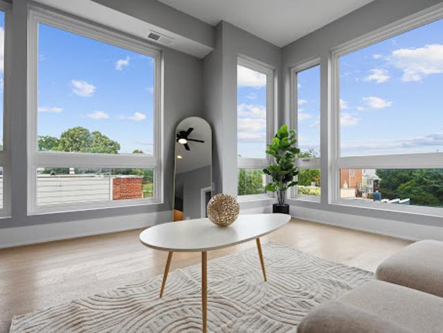 Apartment for sale in Washington, Washington DC