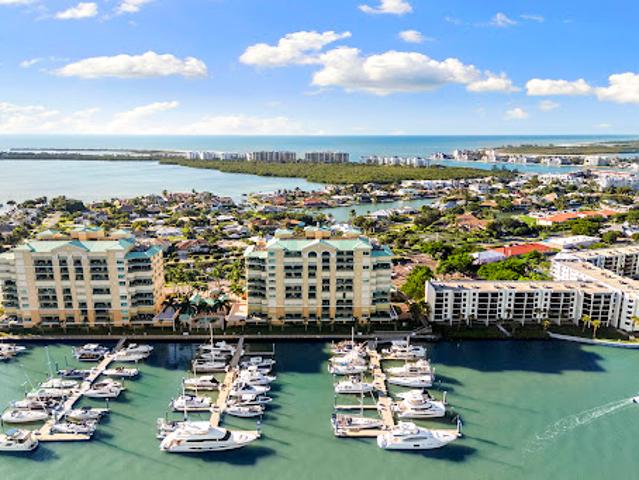 Apartment for sale in Marco Island, Florida