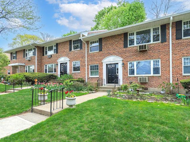 Apartment for sale in Nassau, New York