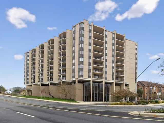 Apartment for sale in Bethesda, Maryland