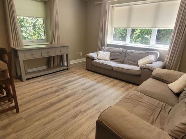 Apartment to rent in Bluebell, North Tipperary