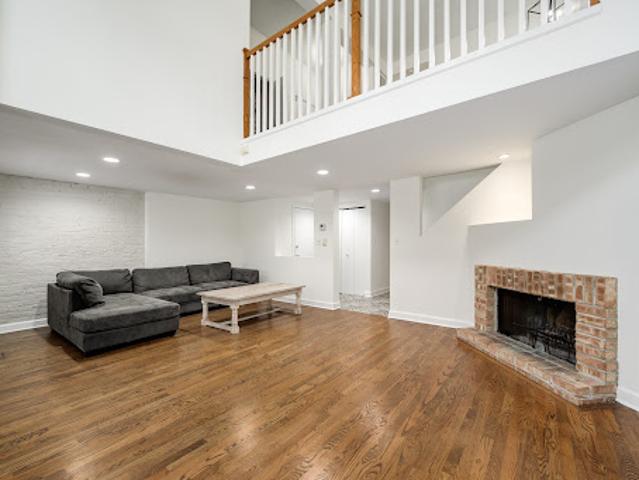 Apartment for sale in Chicago Park, Illinois