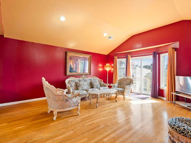 Apartment for sale in Hudson, New Jersey