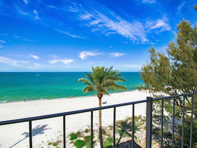 Apartment for sale in Naples, Florida