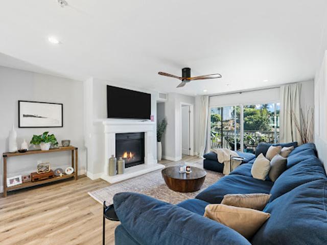 Apartment for sale in Malibu Apartment for sale in Malibu
