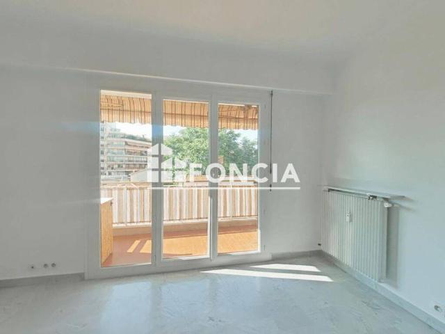 Appartement location à Saint-Laurent-du-Var, Alpes-Maritimes