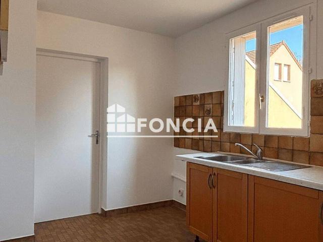 Appartement location à La Fontaine Pesée, Étampes