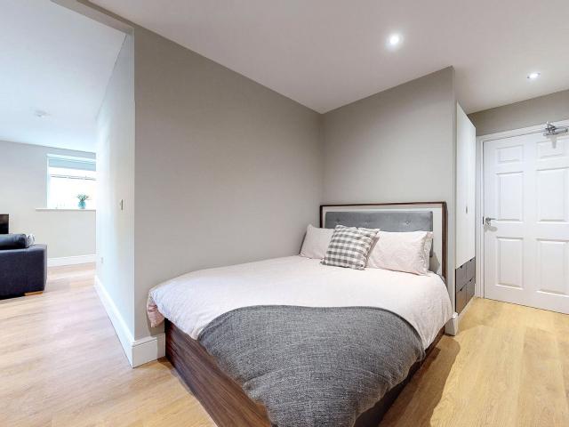 Apartment for rent in Woodhouse, West Yorkshire