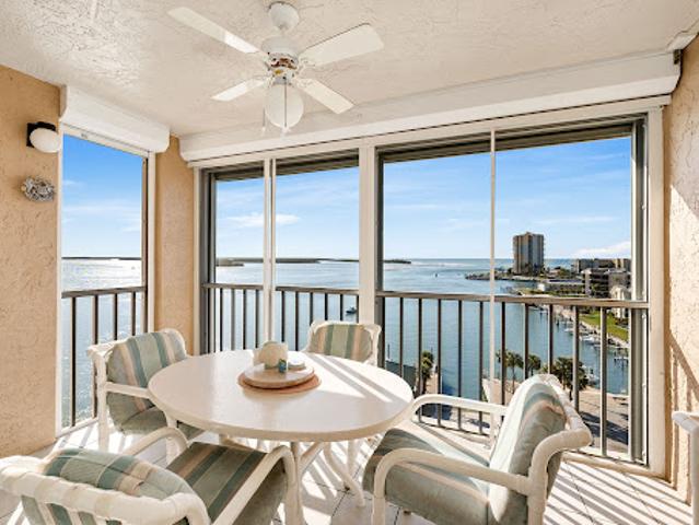 Apartment for sale in Marco Island