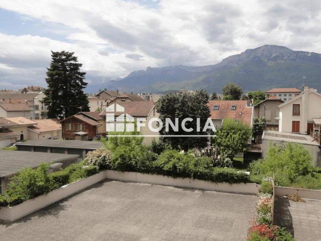 Studio location à Mutualité Préfecture, Grenoble