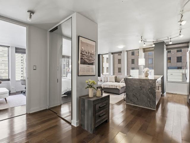 Apartment for sale in Chicago Park, Illinois
