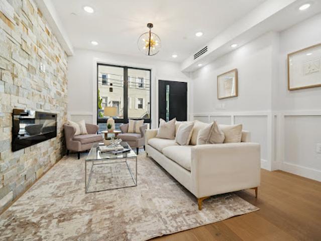 Apartment for sale in Hudson, New Jersey