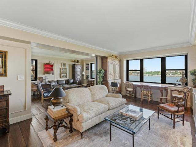 Apartment for sale in Arverne, New York