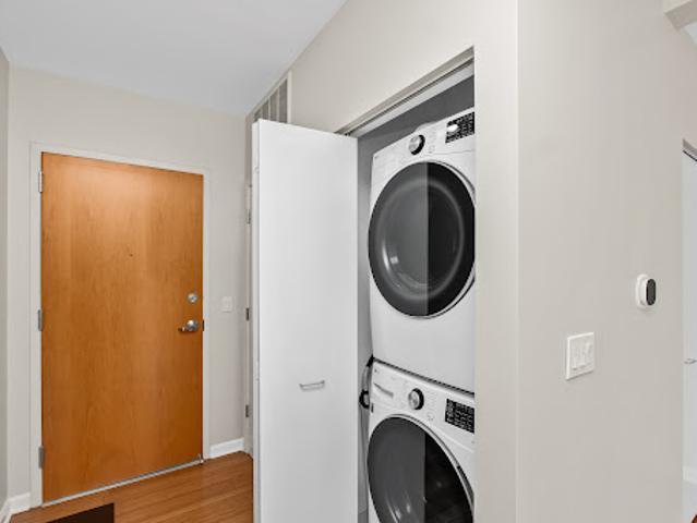 Apartment for sale in Evanston, Illinois