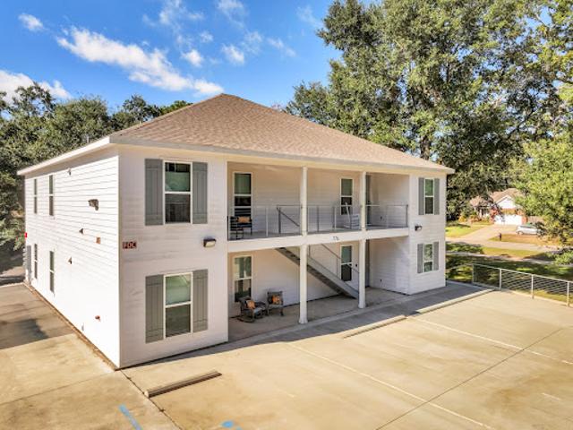 Apartment for sale in Diamondhead, Mississippi