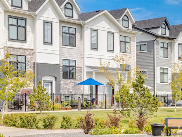 Apartment for sale in Northwest, Alberta