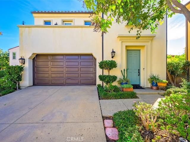 Apartment for sale in Irvine, California