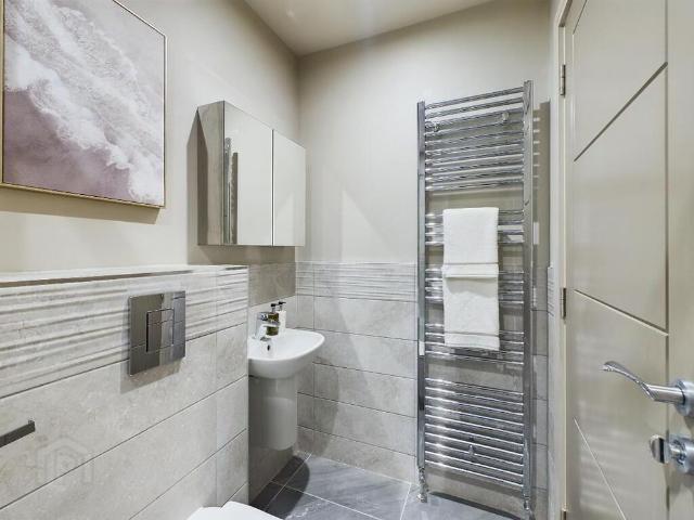 Apartment for rent in Knocknagoney, Holywood