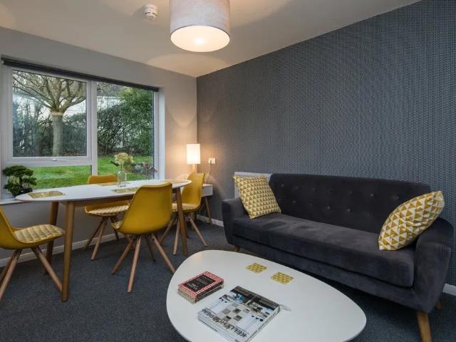 Apartment for rent in Clifton, Haddon