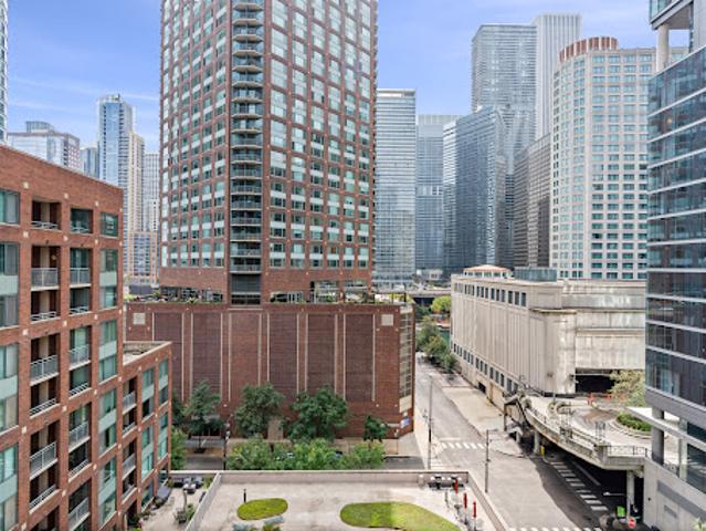 Apartment for sale in Chicago Park, Illinois