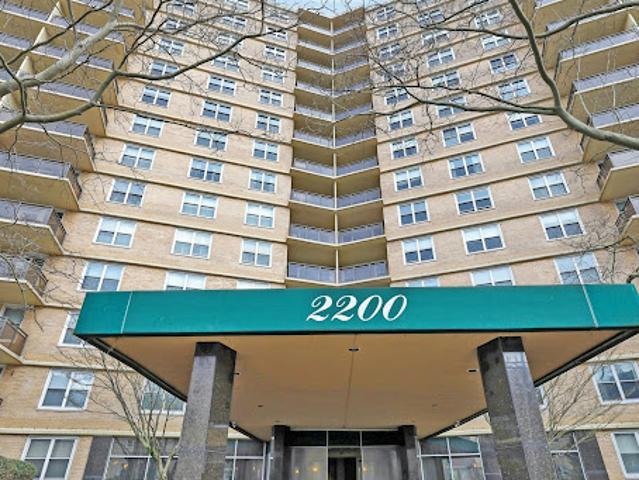 Apartment for sale in Fort Lee, New Jersey