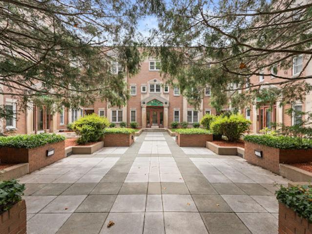 Apartment for sale in Brookline