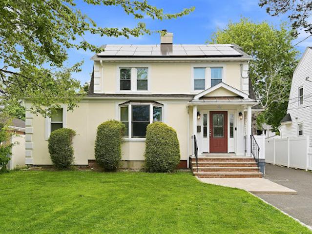 Apartment for sale in Monmouth, New Jersey
