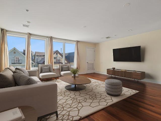 Apartment for sale in Hudson, New Jersey