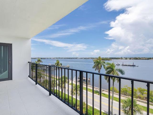 Apartment for sale in West Palm Beach, Florida