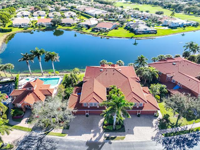 Apartment for sale in Naples, Florida