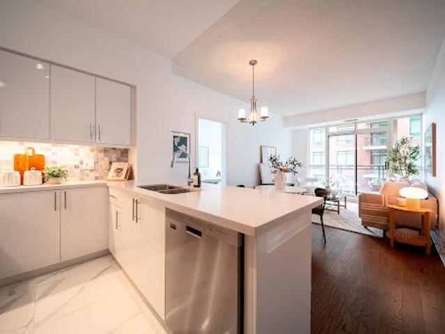 Apartment for sale in Woburn, Ontario