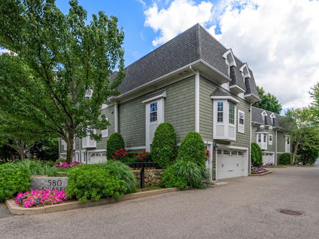 Apartment for sale in Quincy, Massachusetts