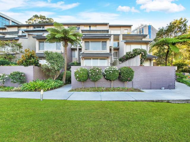 Apartment for rent in Lower North Shore, Sydney