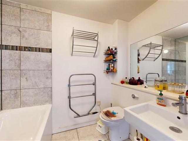 Apartment for sale in Bluebell, North Tipperary