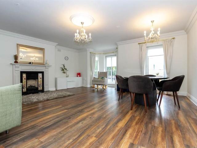 Apartment to rent in Bluebell, North Tipperary
