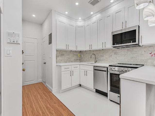 Apartment for sale in Arverne, New York