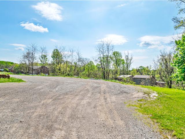 Apartment for sale in Pittsburg, Pennsylvania