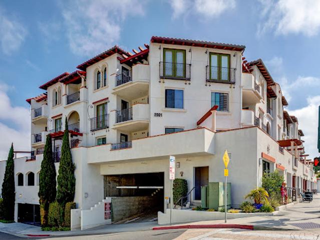 Apartment for sale in Redondo Beach, California