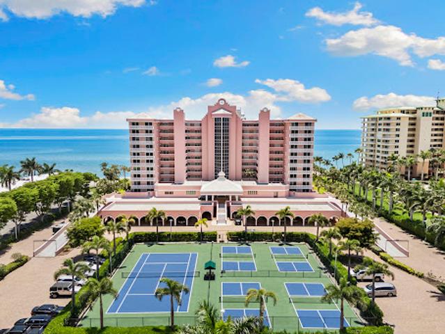 Apartment for sale in Marco Island, Florida