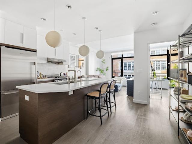 Apartment for sale in Arverne, New York