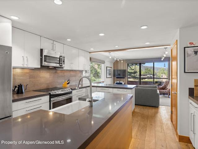 Apartment for sale in Aspen, Colorado