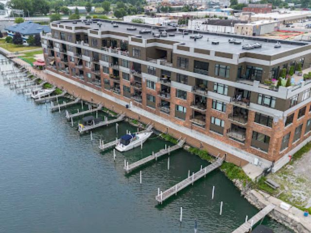 Apartment for sale in Bay City, Michigan