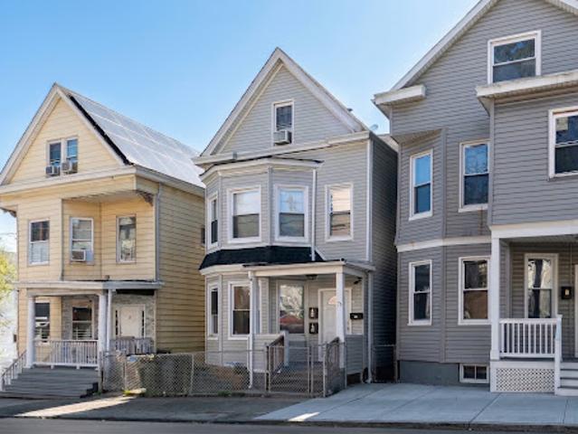 Apartment for sale in Passaic, New Jersey
