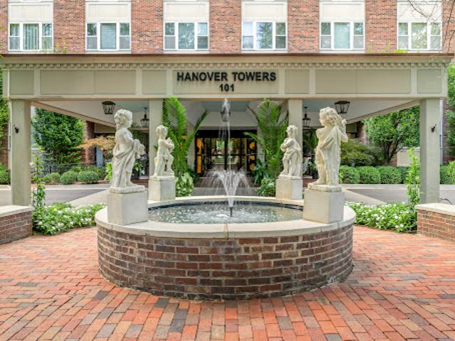 Apartment for sale in Lexington, Fayette County