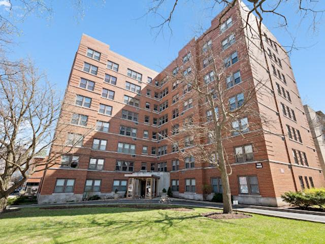 Apartment for sale in Evanston, Illinois